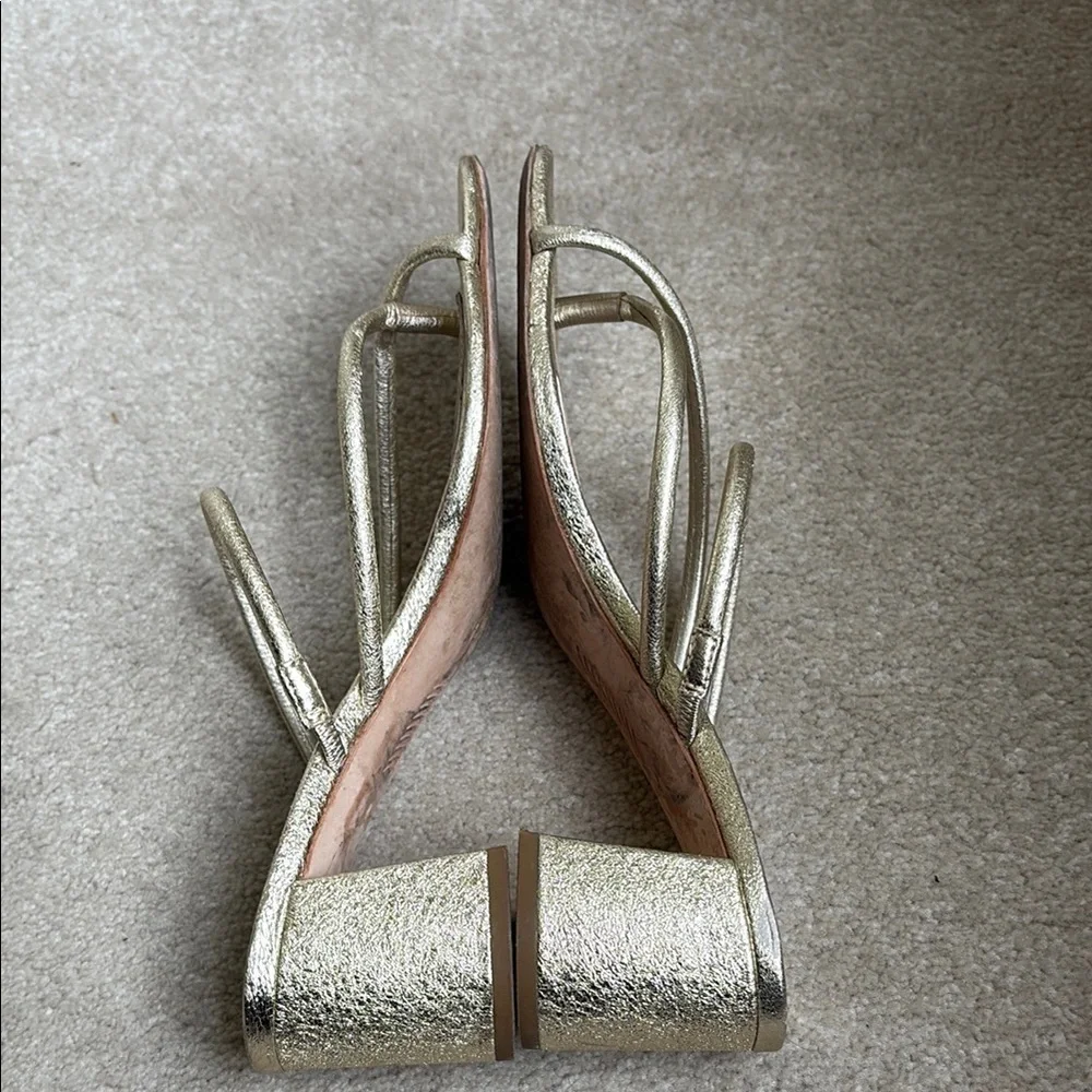 👔PAIGE Gold crackle  2 inch block, heel Crisscross Heeled sandals